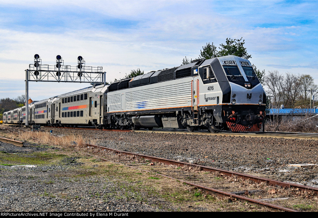 NJT 4016 on Train 1249